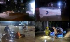 Clip: Nước lũ cuồn cuộn ở Nghệ An, cuốn trôi nhiều ngôi nhà dân và tài sản 