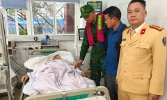 Công an kịp thời cứu sống người đàn ông gặp nạn giữa dòng nước xiết ở Hải Phòng
