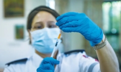 Vợ cố chấp không chịu tiêm vaccine COVID-19, chồng kiên quyết đệ đơn ly hôn