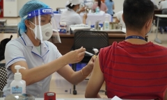 Bộ Y tế: Điều chuyển vaccine COVID-19 nếu địa phương nào tiêm chậm