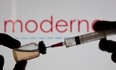 Moderna vướng ồn ào về bản quyền vaccine ngừa COVID-19
