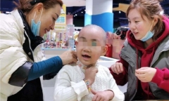 Mẹ ruột và nhân tình dùng nhục hình tra tấn con gái 6 tuổi, bản án cuối cùng khiến dư luận phẫn nộ
