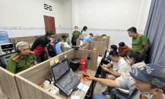 Bắt nhóm đối tượng đòi nợ thuê trên các app do người nước ngoài điều hành