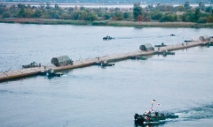 Nga phá hủy cầu phao chuyển hàng tiếp viện của Ukraine