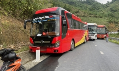 Tai nạn giao thông liên hoàn giữa 3 xe khách ở Lào Cai, một người tử vong