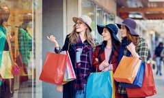 Hội quý cô độc thân, vui tính đón ngày 20/10 như thế nào?