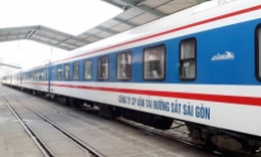 Các em học sinh đi thi, nhập học năm học 2023 sẽ được giảm 10% giá vé tàu hỏa