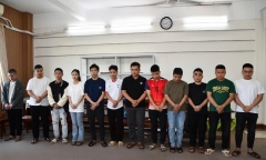 Bắt 13 thanh niên chuyên 