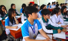 Kỳ thi tốt nghiệp THPT năm 2026: Thí sinh có được viết 2 màu mực trong bài thi?
