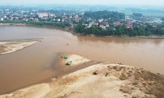 Vụ 5 học sinh mất tích ở bãi sông Hồng: 