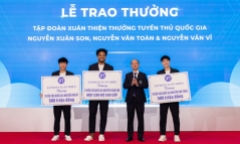 Nguyễn Xuân Son nhận tin vui từ CLB Nam Định dịp Tết Ất Tỵ 