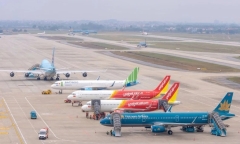 Giá vé máy bay dịp lễ 30/4-1/5 tiếp tục tăng nóng, nhiều hãng 