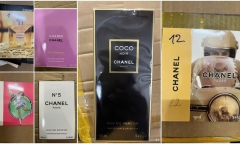 Cận cảnh kho hàng chứa 10.000 chai nước hoa Chanel, Bvlgari, Dior... giả tại TP.HCM