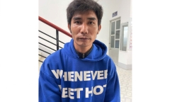 Đỗ Bảo Anh ra đầu thú