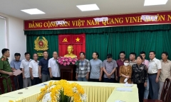 Vụ phá đường dây buôn lậu trên 200 triệu lít xăng: Khởi tố 23 bị can 
