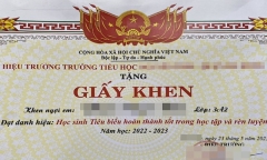 Công an khuyến cáo không đưa thành tích học tập của con trẻ lên mạng xã hội
