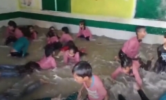 Nắng gắt, giáo viên 