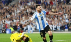 Messi lập hattrick, Argentina 