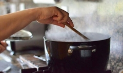 Loại thực phẩm càng hâm nóng nhiều lần càng hại gan, phá thận, gặm nhấm dạ dày