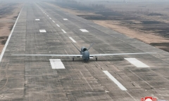 Ông Kim Jong Un trực tiếp giám sát cuộc thử nghiệm UAV cảm tử trang bị AI