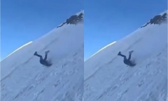 Clip: Trượt dài từ đỉnh núi cao 2.500m, nam du khách thoát nạn kỳ diệu