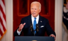 Ông Biden chạy đua với thời gian, Ukraine nhận 
