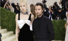 Tin tức giải trí mới nhất ngày 15/9: Rosé BLACKPINK đọ sắc cùng dàn sao lộng lẫy tại Met Gala 2021