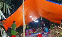 Bắt quả tang hàng chục người 