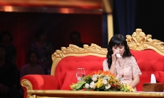 Cát Phượng nghẹn ngào kể lại chuyện viết đơn ly hôn Thái Hòa sau 7 ngày đám cưới