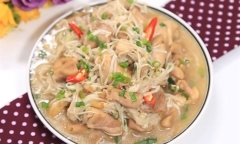 Cách làm gà xào nấm siêu bắt cơm