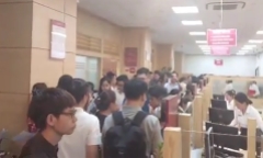 Video: Khung cảnh nhộn nhịp buổi mua bán vàng đầu tiên tại Agribank ngày 3/6