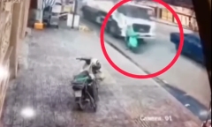 Clip: Khoảnh khắc xe bồn vượt 