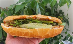 16 người ở Quảng Ngãi nhập viện nghi ngộ độc thực phẩm do ăn bánh mỳ