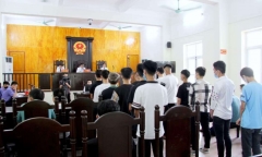 Đua xe trái phép, nhóm học sinh ở Quảng Ninh lĩnh án