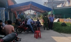Hoài nghi cái chết của con trai, gia đình dừng đám tang để trình báo công an