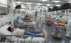 Cùng bệnh nhân COVID-19 nặng vượt qua “lằn ranh sinh tử”
