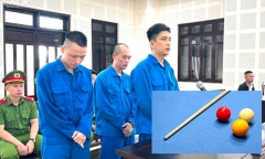 Ra tay cứu 