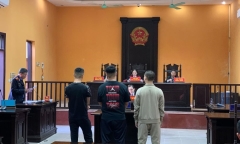 Nổ pháo mừng sinh nhật bạn, 3 thanh niên lĩnh án tù 