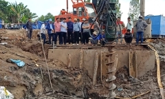 Đồng Tháp: Chuyên gia chốt phương án đưa ống trụ bê tông lên mặt đất