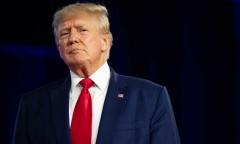 Thẩm phán New York tạm đình chỉ một phiên tòa xét xử ông Trump