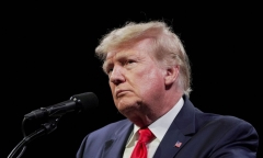 Ông Trump không còn là giám đốc nhóm truyền thông của tập đoàn của chính mình