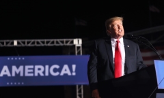 Cựu Tổng thống Trump khởi kiện để giữ kín hồ sơ liên quan cuộc bạo loạn 6/1