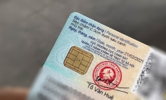 Từ ngày 1/1/2023, người dân không phải nộp hay xuất trình sổ hộ khẩu, sổ tạm trú