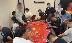 Vụ bắt quả tang nhóm golfer đánh bạc poker trong khách sạn ở Vĩnh Phúc: Thu giữ 1 tỷ đồng ở hiện trường