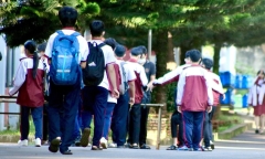 Vụ trường học ở Đắk Lắk lục cặp, soát người học sinh: Động thái mới nhất từ phía nhà trường 