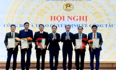 Nhiều trường ở Hà Nội có tân hiệu trưởng, phó hiệu trưởng