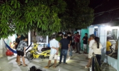 Người thân lao vào đánh nhau giữa tiệc rượu, 2 người tử vong