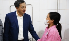 Thứ trưởng Bộ Y tế: Cần nhiều hoạt động khám chữa bệnh miễn phí cho đồng bào các dân tộc