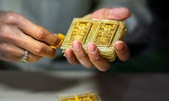 Giá vàng hôm nay ngày 4/3: Vàng trong nước biến động trái chiều