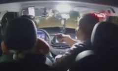 Công an xác minh vụ tài xế taxi bị khách hàng đánh liên tiếp vào đầu ở Nam Định